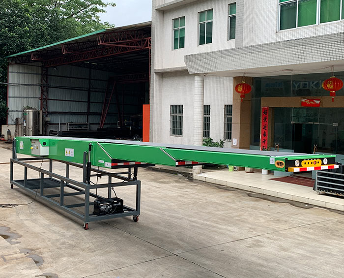 移動(dòng)式伸縮輸送機